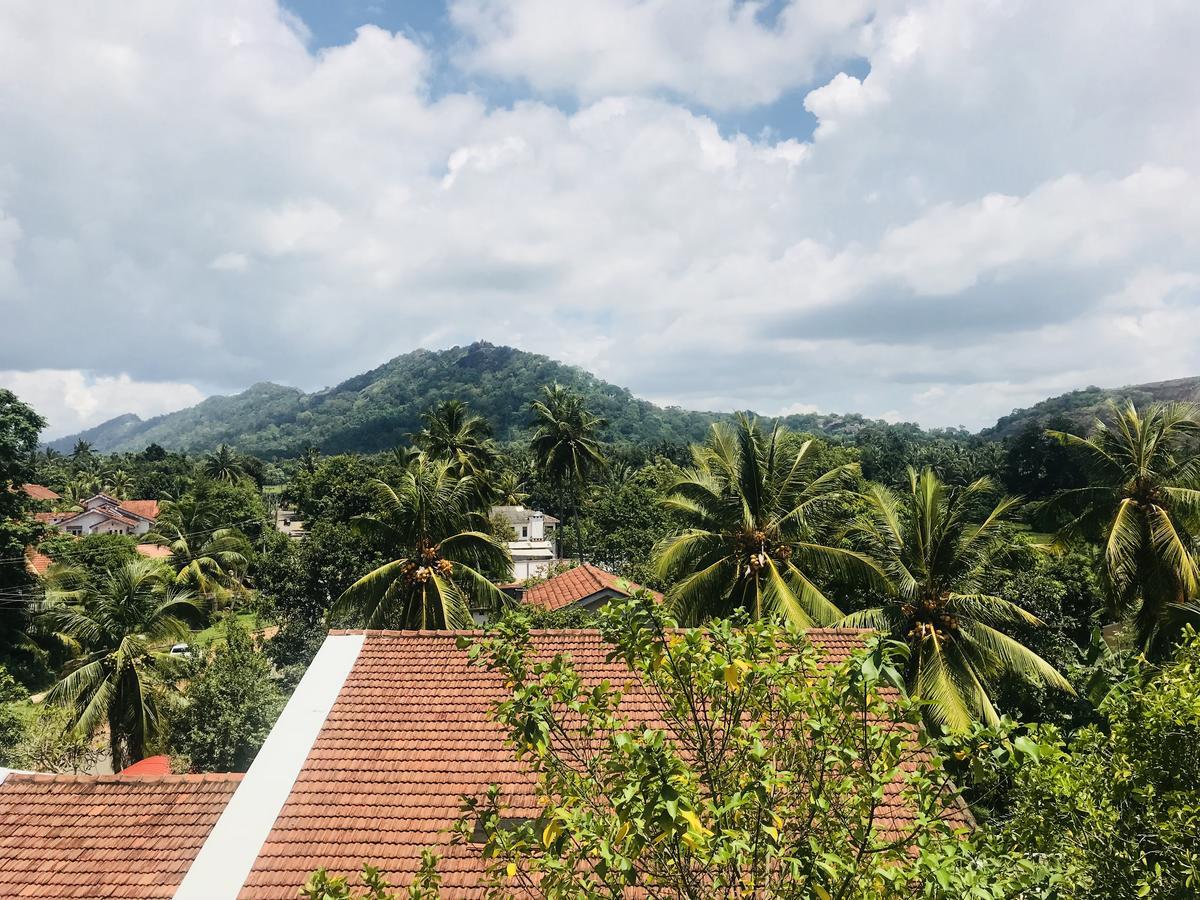 Seasons Hotel Kurunegala Kültér fotó