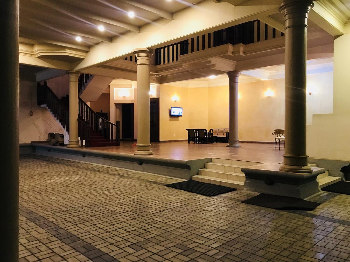Seasons Hotel Kurunegala Kültér fotó