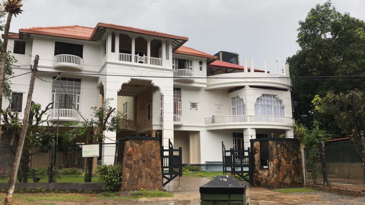Seasons Hotel Kurunegala Kültér fotó